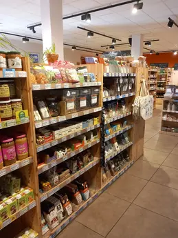 384-biocoop-la-juncha-st-jean-st-nicolas-magasin-alimentation-bio-encas-biscuit-chocolat-commerce-equita.webp