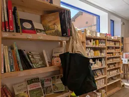 384-biocoop-la-juncha-st-jean-st-nicolas-magasin-alimentation-bio-librairie-livre.webp